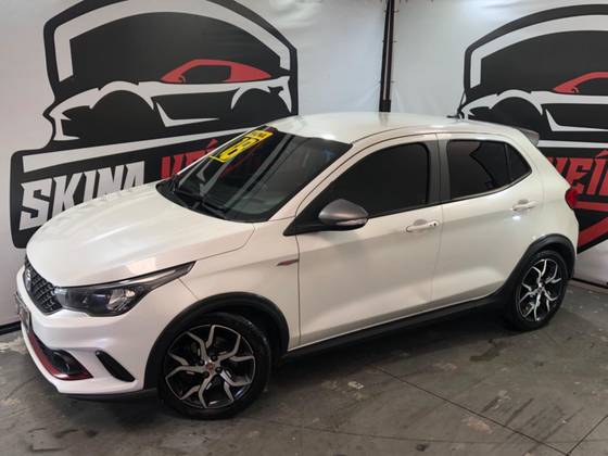 FIAT ARGO 1.8 E.TORQ FLEX HGT AT6 FIAT ARGO 1.8 E.TORQ FLEX HGT AT6